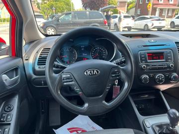 Kia Forte 5-Door 2016 - Thumbnail 14