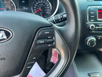 Kia Forte 5-Door 2016 - Thumbnail 20