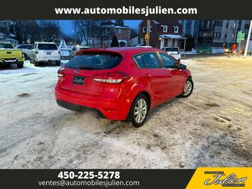 Kia Forte 5-Door 2016 - Thumbnail 6