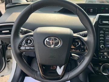 Toyota Prius Prime 2022 - Thumbnail 17