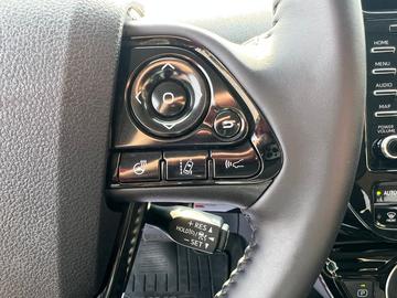 Toyota Prius Prime 2022 - Thumbnail 19
