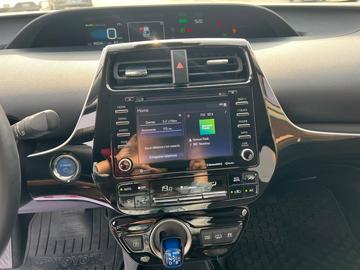 Toyota Prius Prime 2022 - Thumbnail 22