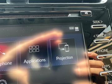 Toyota Prius Prime 2022 - Thumbnail 23