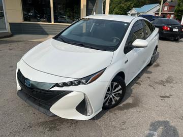 Toyota Prius Prime 2022 - Thumbnail 2