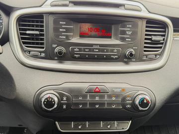 Kia Sorento 2017 - Thumbnail 26