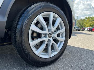 Nissan Qashqai 2023 - Thumbnail 9