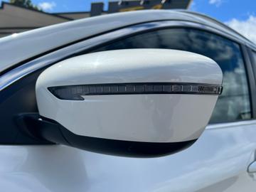 Nissan Qashqai 2023 - Thumbnail 10