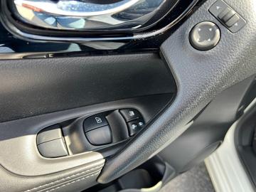 Nissan Qashqai 2023 - Thumbnail 14