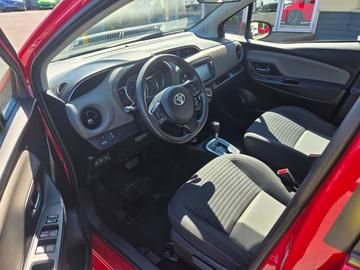 Toyota Yaris Hatchback 2018 - Thumbnail 10