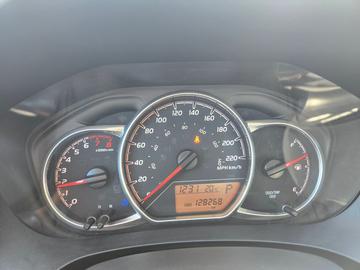 Toyota Yaris Hatchback 2018 - Thumbnail 18