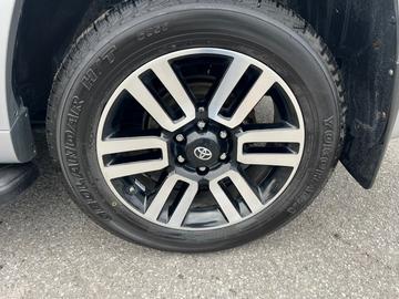 Toyota 4Runner 2017 - Thumbnail 13