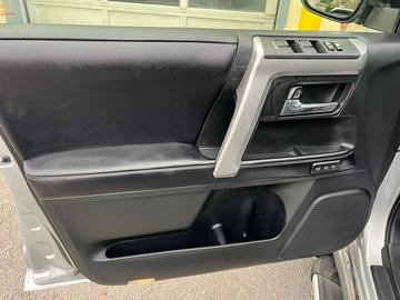 Toyota 4Runner 2017 - Thumbnail 16