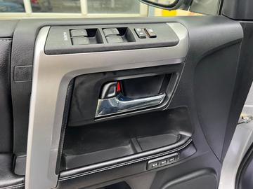 Toyota 4Runner 2017 - Thumbnail 17