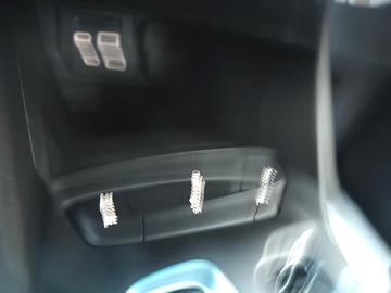 Chevrolet Bolt EV 2023 - Thumbnail 20