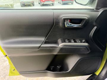 Toyota Tacoma 2023 - Thumbnail 17