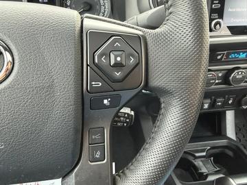 Toyota Tacoma 2023 - Thumbnail 28