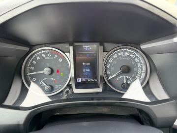 Toyota Tacoma 2023 - Thumbnail 29