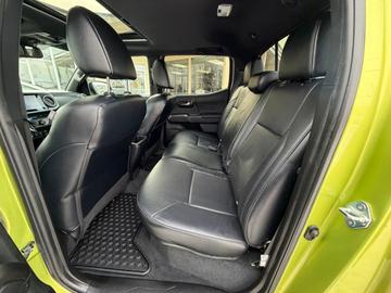 Toyota Tacoma 2023 - Thumbnail 37