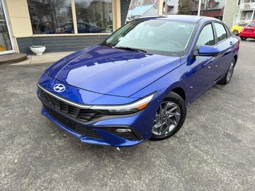 Hyundai Elantra 2024 - Thumbnail 2