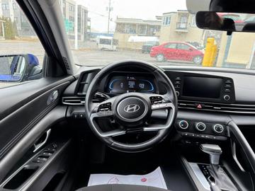 Hyundai Elantra 2024 - Thumbnail 10