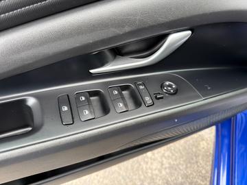 Hyundai Elantra 2024 - Thumbnail 8