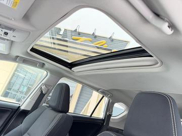 Toyota RAV4 2018 - Thumbnail 17