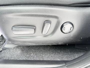 Toyota RAV4 2018 - Thumbnail 18