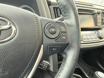 Toyota RAV4 2018 - Thumbnail 24