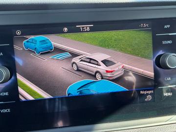 Volkswagen Jetta 2022 - Thumbnail 35