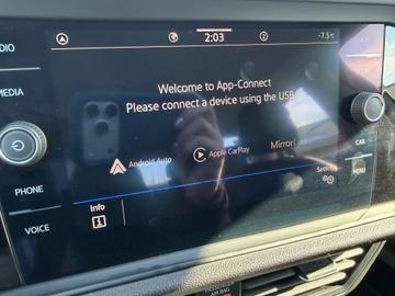 Volkswagen Jetta 2022 - Thumbnail 26