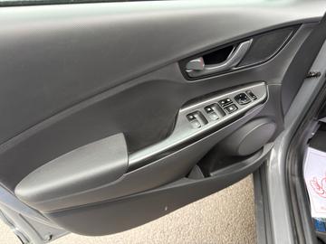 Hyundai KONA 2021 - Thumbnail 11