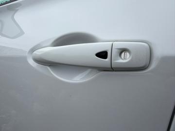 Nissan Kicks 2023 - Thumbnail 9