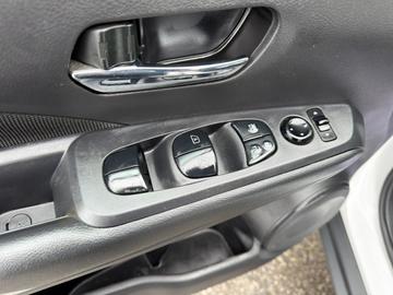 Nissan Kicks 2023 - Thumbnail 12