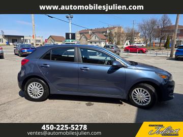 Kia Rio 5-Door 2023 - Thumbnail 4