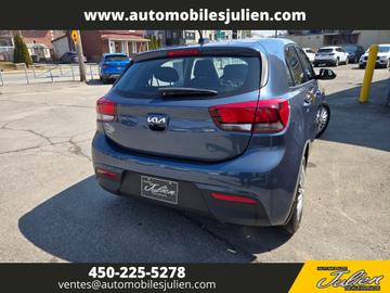 Kia Rio 5-Door 2023 - Thumbnail 5