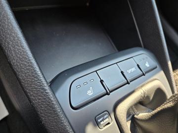 Kia Rio 5-Door 2023 - Thumbnail 20