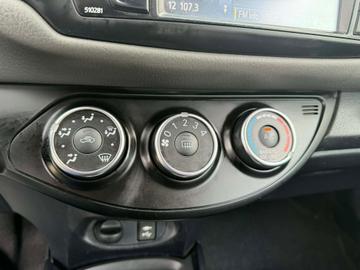 Toyota Yaris 2019 - Thumbnail 12