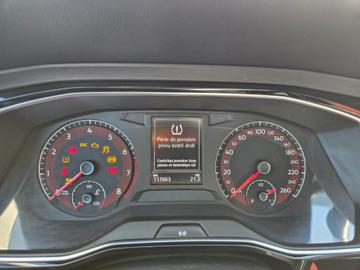 Volkswagen Jetta 2019 - Thumbnail 14