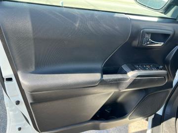 Toyota Tacoma 2020 - Thumbnail 10