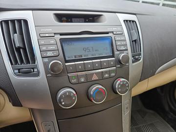 Hyundai Sonata 2009 - Thumbnail 13