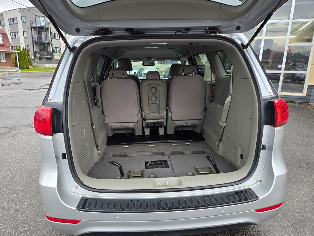 Kia Sedona 2016 - Thumbnail 10