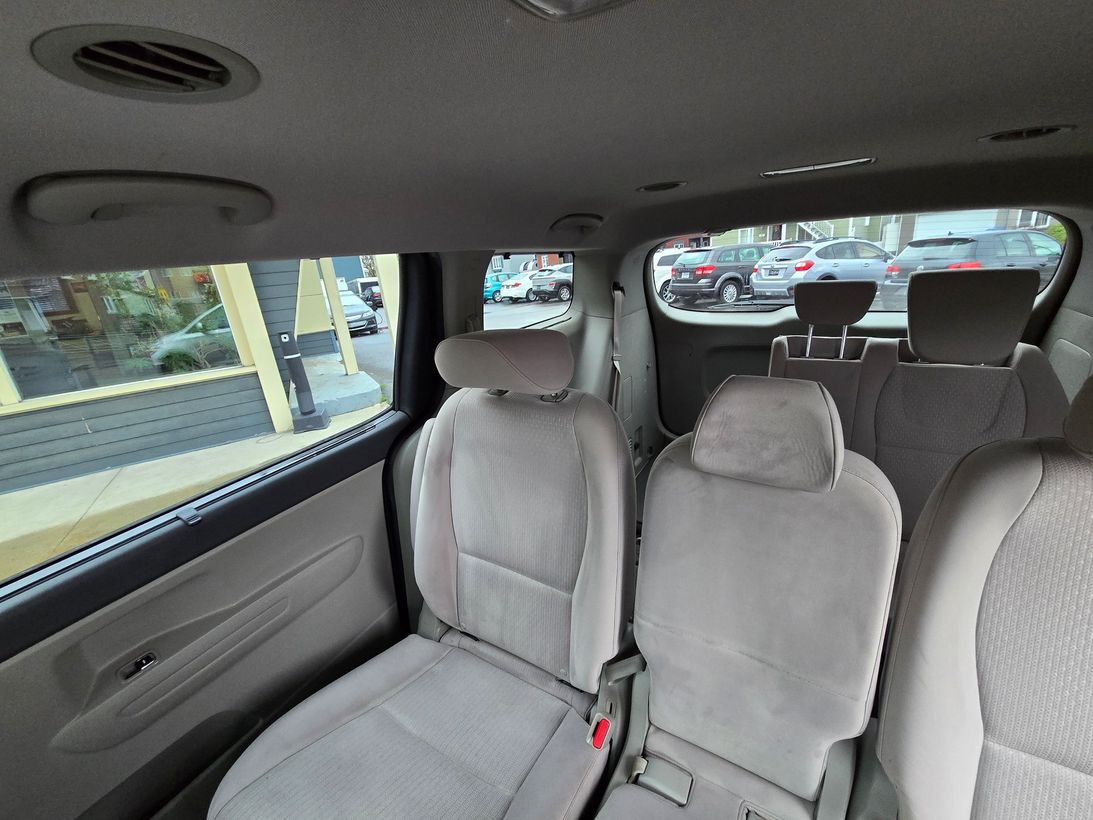 Kia Sedona 2016 - Thumbnail 28