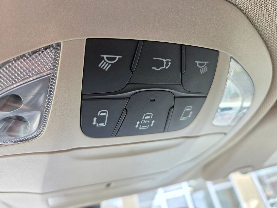 Chrysler Grand Caravan 2023 - Thumbnail 21