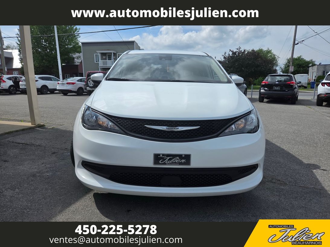 Chrysler Grand Caravan 2023 - Thumbnail 4