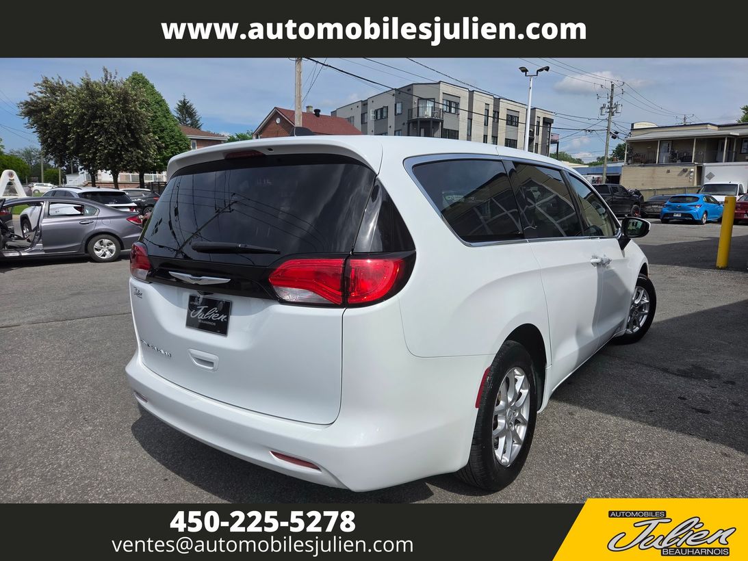 Chrysler Grand Caravan 2023 - Thumbnail 7