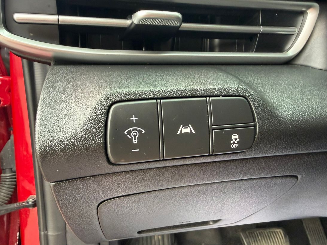Hyundai Elantra 2023 - Thumbnail 15