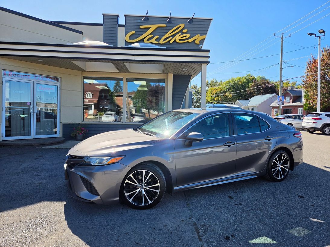 Toyota Camry 2019 - Thumbnail 4