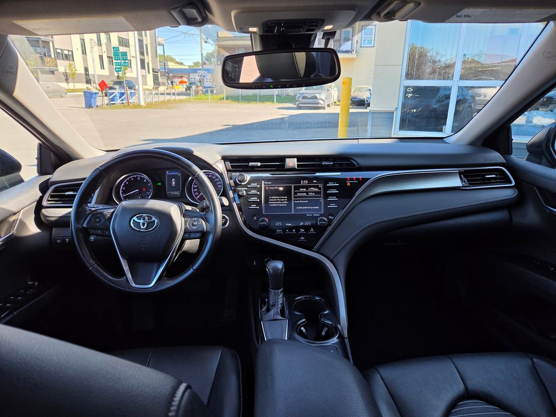 Toyota Camry 2019 - Thumbnail 9