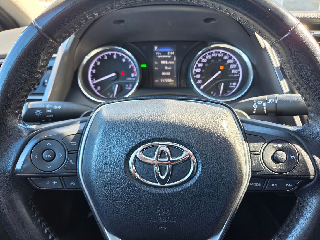 Toyota Camry 2019 - Thumbnail 19