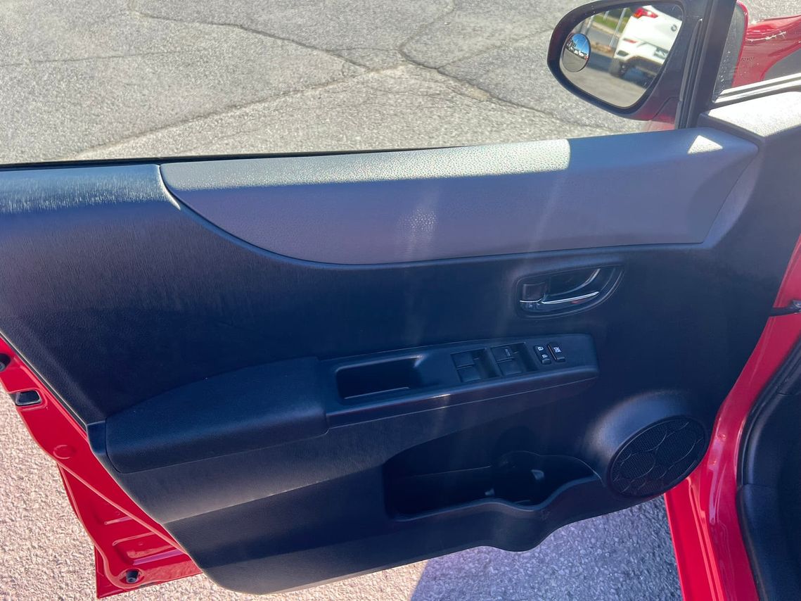 Toyota Yaris 2014 - Image 14